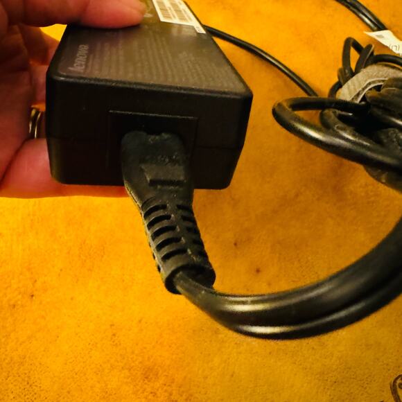 45N0308 ADLX90NLT2A 90W 20V Lenovo ThinkPad Power AC Adapter Cord - Picture 4 of 6